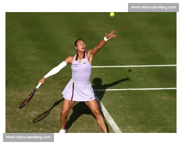 郑钦文因伤退赛柏林站,与莱巴金娜 1 胜 2 负交手记录成悬念